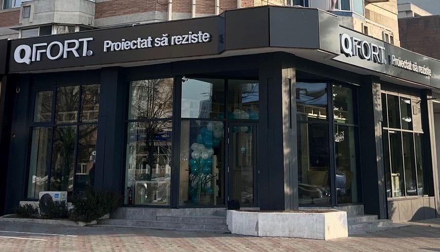 Showroom QFORT - Bd. I.C. Bratianu, bl. D1, Magazin 12, parter, Pitești, jud. Argeș